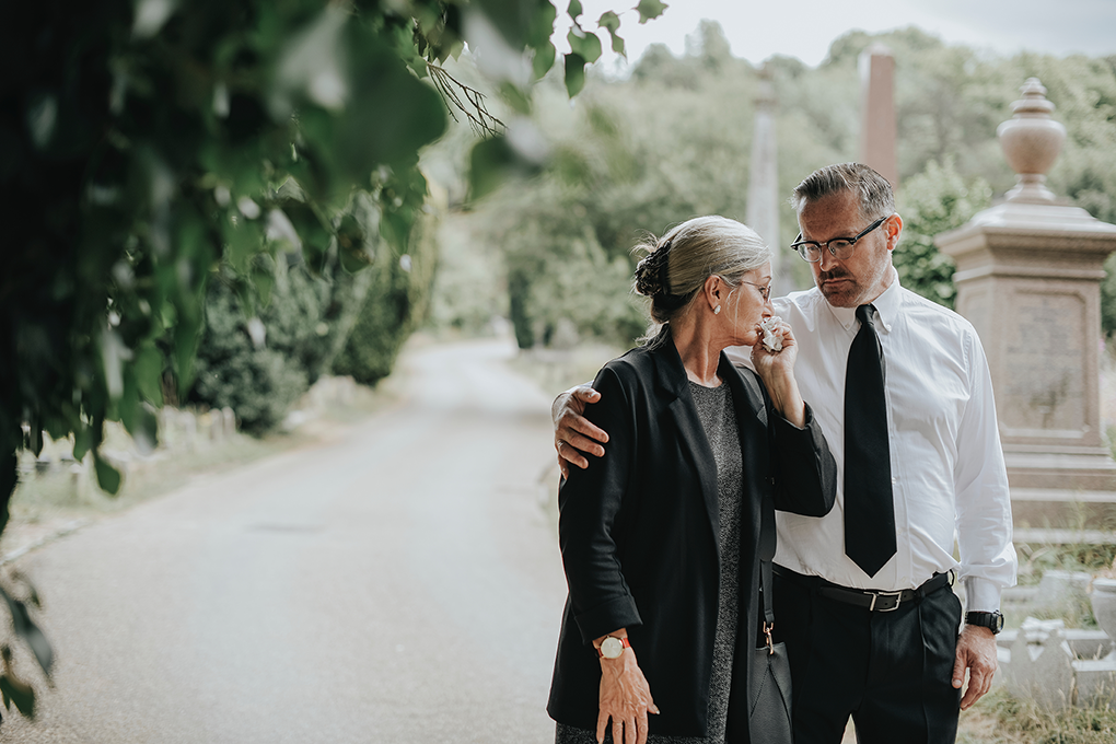 Looking for assistance to plan an event to remember your loved one? We offer complete planning services and depending on your location, we can provide on-site concierge service. Just ask when you get in touch with us.
